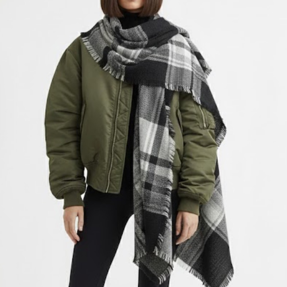 Oversized Blanket Scarf Black White Plaid Tartan Fringe Wrap Shawl